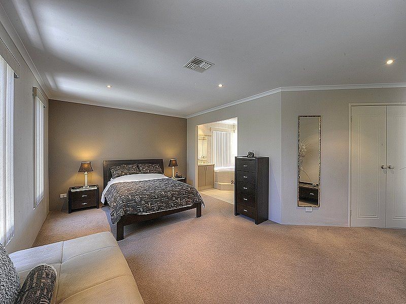 15 Brackenridge Ramble, Meadow Springs WA 6210