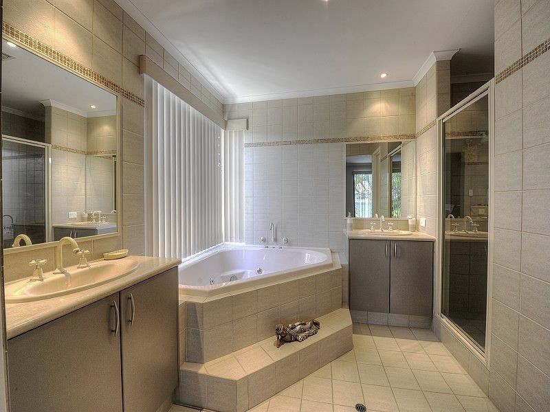 15 Brackenridge Ramble, Meadow Springs WA 6210