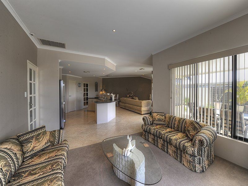 15 Brackenridge Ramble, Meadow Springs WA 6210