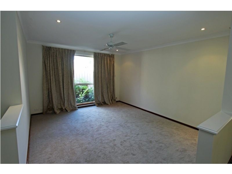 104 McLarty Road, Halls Head WA 6210