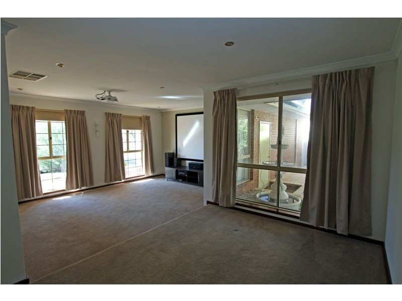 104 McLarty Road, Halls Head WA 6210