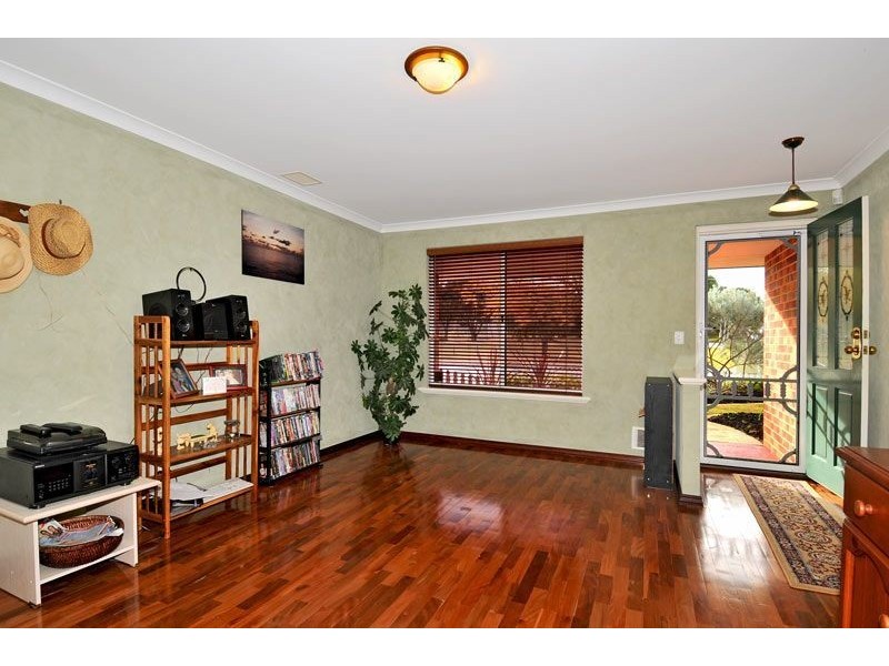 27 Challenger Road, Madora Bay WA 6210