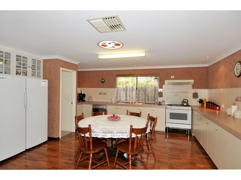 27 Challenger Road, Madora Bay WA 6210