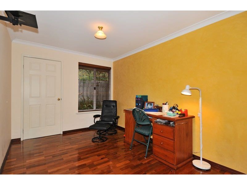 27 Challenger Road, Madora Bay WA 6210