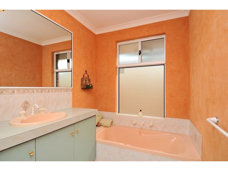 27 Challenger Road, Madora Bay WA 6210