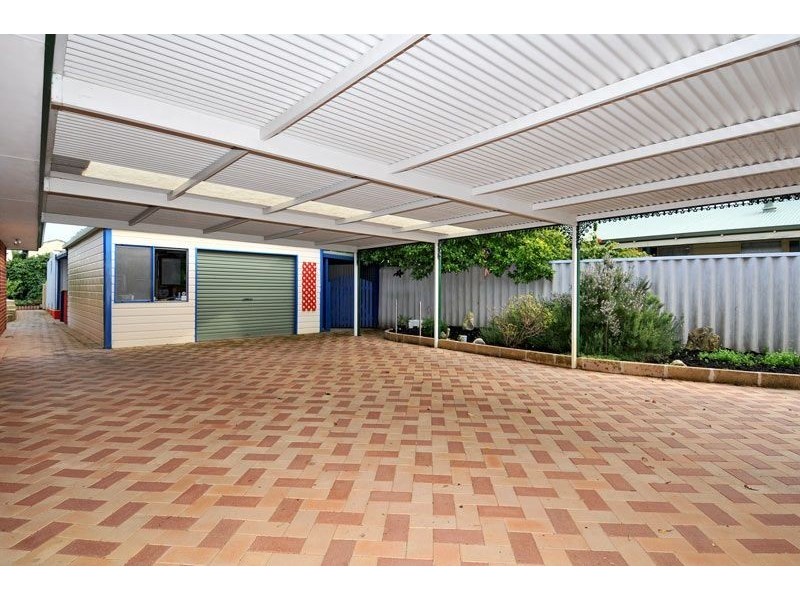 27 Challenger Road, Madora Bay WA 6210