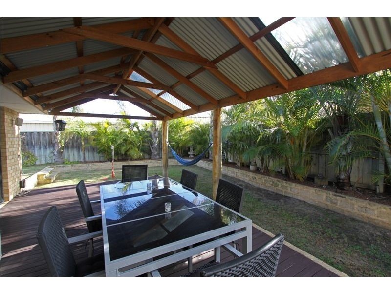 6 Aldenham Heights, Halls Head WA 6210