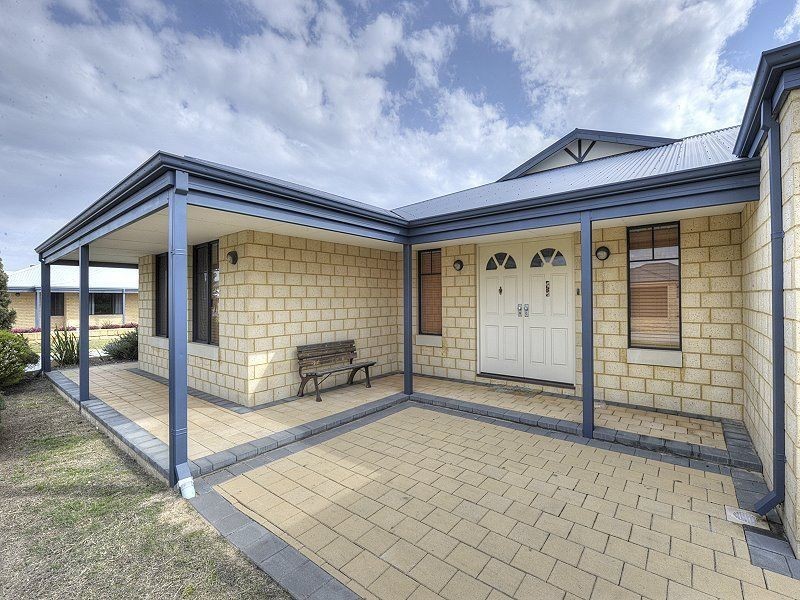 6 Regia Pass, Madora Bay WA 6210