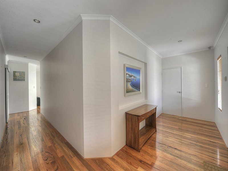 6 Regia Pass, Madora Bay WA 6210