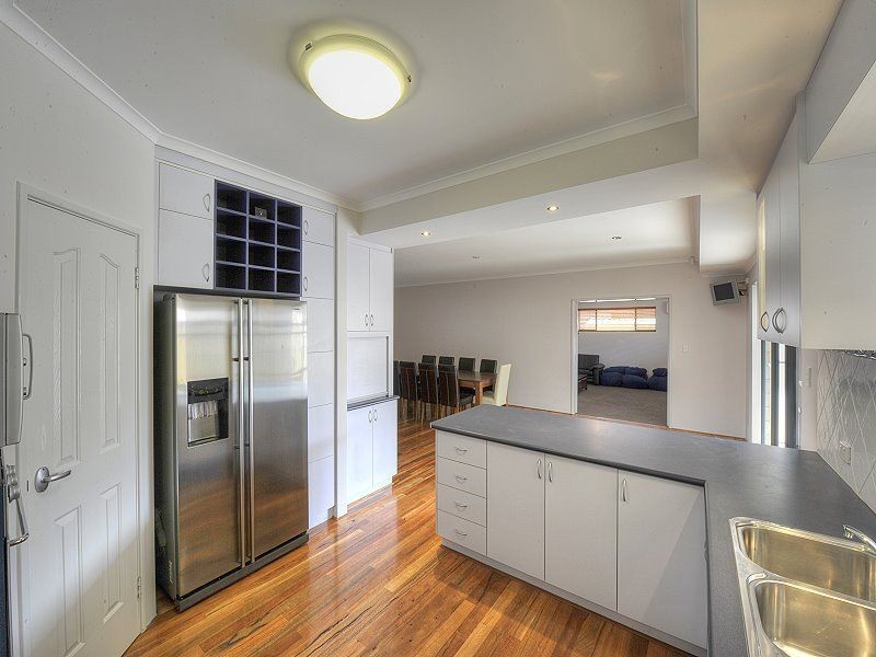 6 Regia Pass, Madora Bay WA 6210