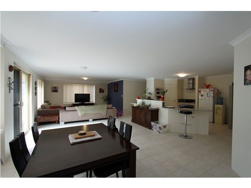 48 Camden Way, Meadow Springs WA 6210