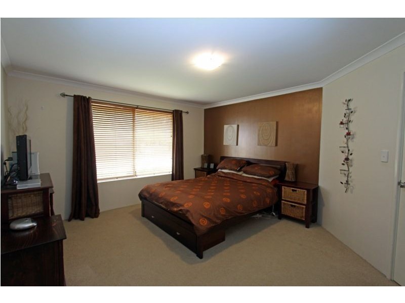 48 Camden Way, Meadow Springs WA 6210