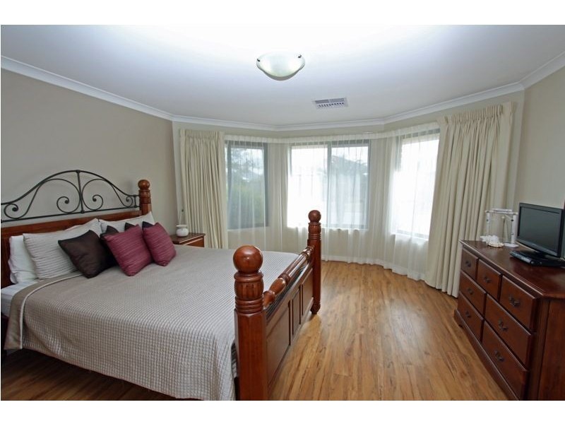 27 Grandmere Parade, Meadow Springs WA 6210