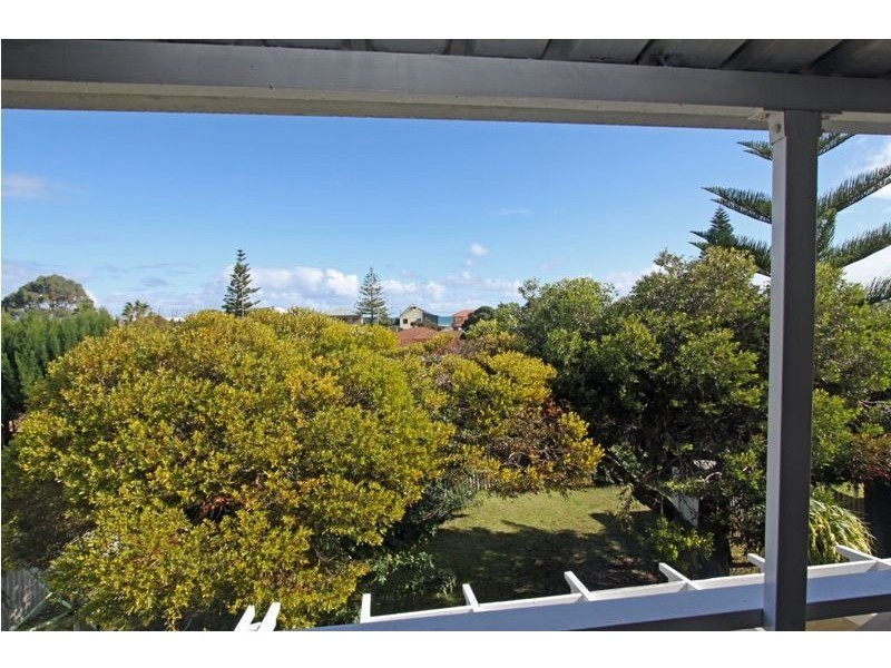 40 Selene Way, San Remo WA 6210
