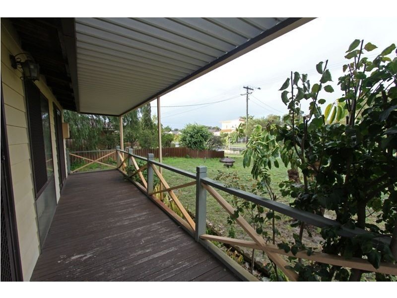 18 Dorothy Avenue, Falcon WA 6210