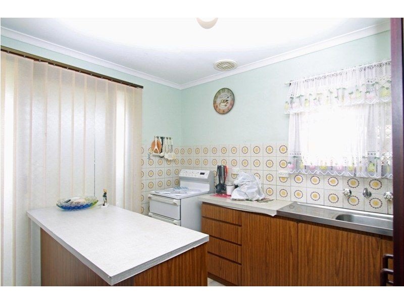 18 Dorothy Avenue, Falcon WA 6210