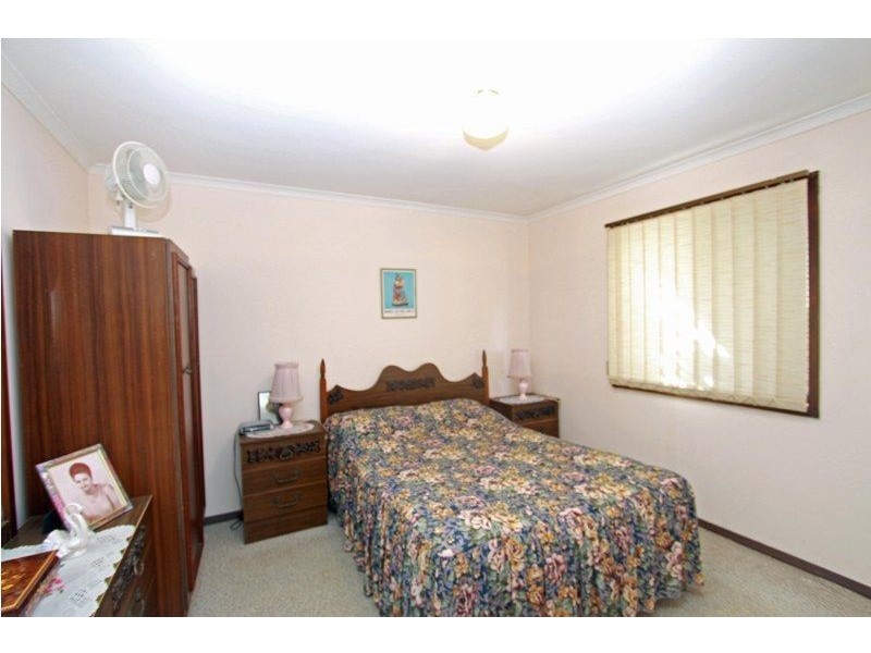 18 Dorothy Avenue, Falcon WA 6210