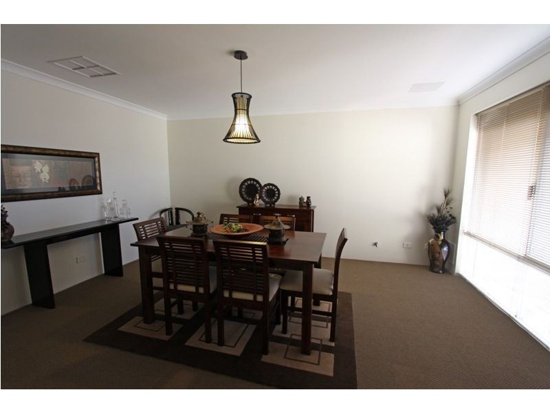 19 Camden Way, Meadow Springs WA 6210
