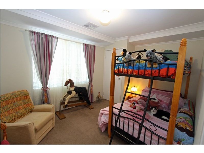 25 Honeydew Trail, Wannanup WA 6210