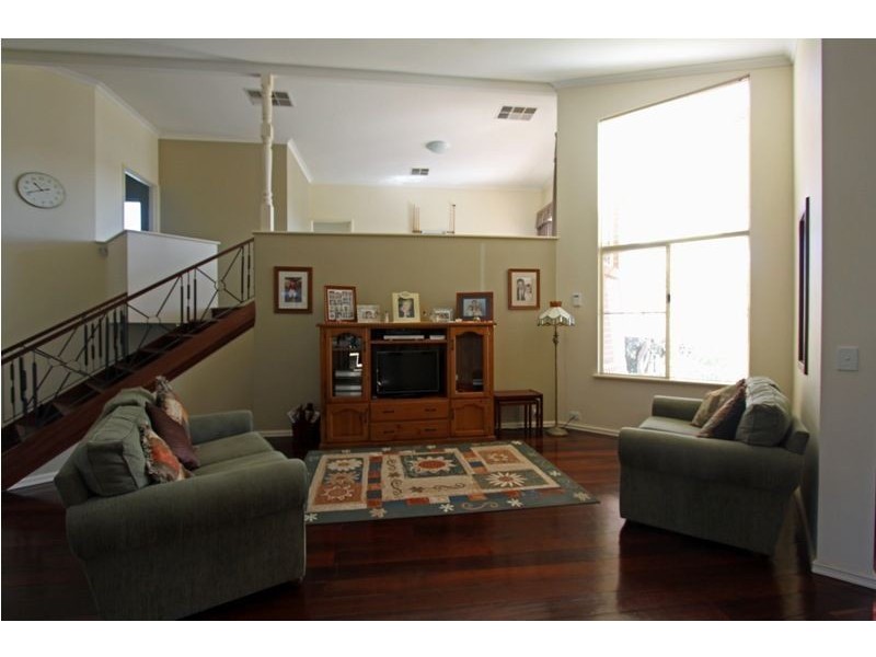 6 Carabeen Place, Halls Head WA 6210