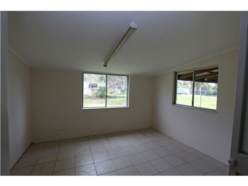 136 Greenwood Way, Barragup WA 6209