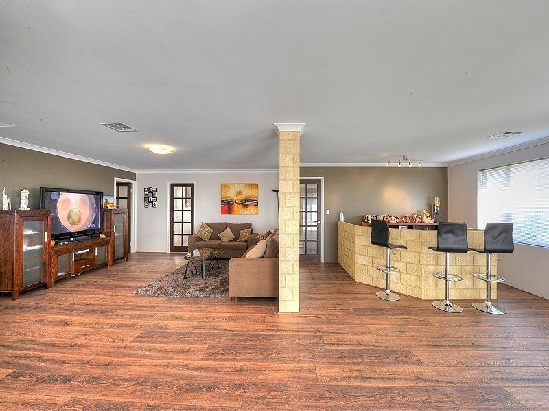 79 Cawana Parkway, Lakelands WA 6180