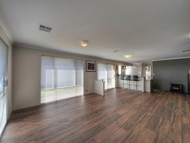 79 Cawana Parkway, Lakelands WA 6180