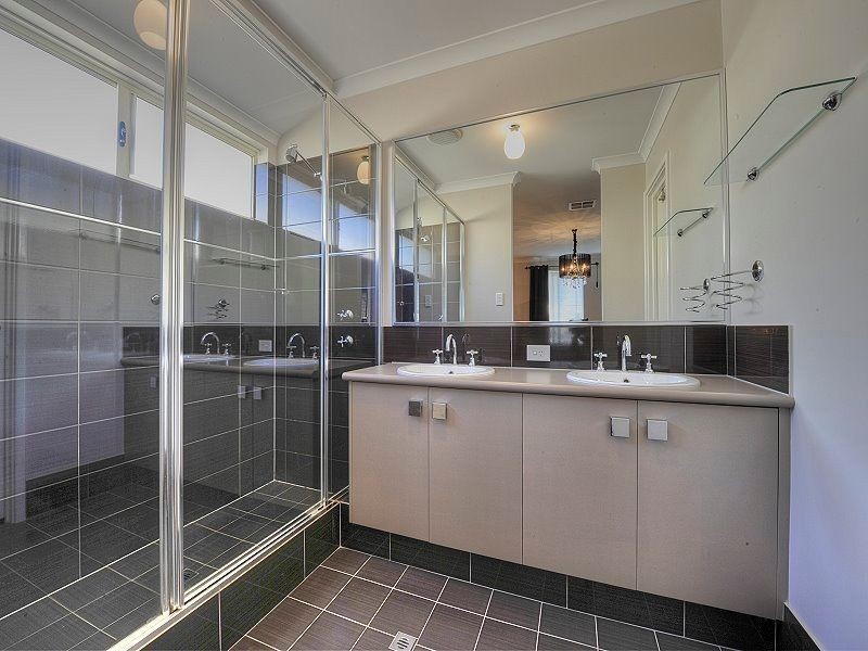 79 Cawana Parkway, Lakelands WA 6180