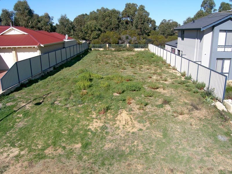 14 Anniston Loop, Meadow Springs WA 6210