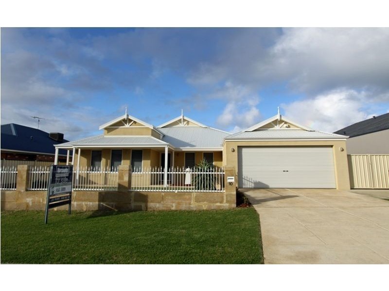 10 Tamar Break, Madora Bay WA 6210