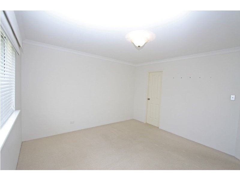 10 Tamar Break, Madora Bay WA 6210