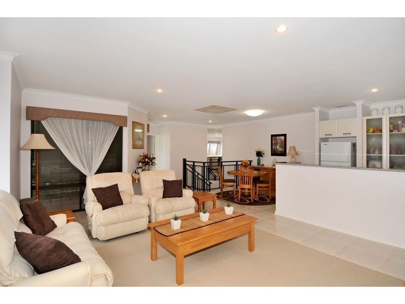 7/28 Davey Street, Mandurah WA 6210