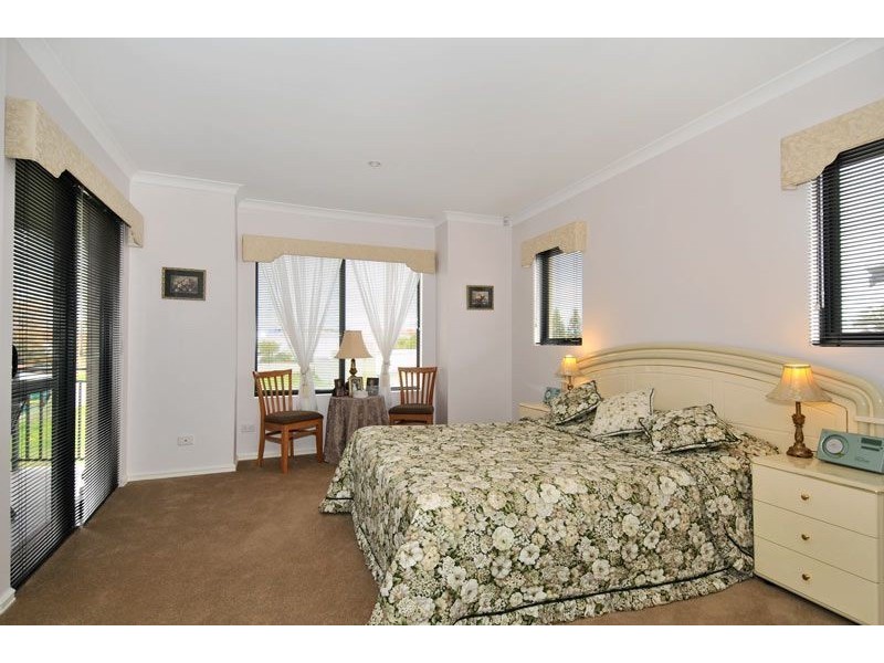 7/28 Davey Street, Mandurah WA 6210