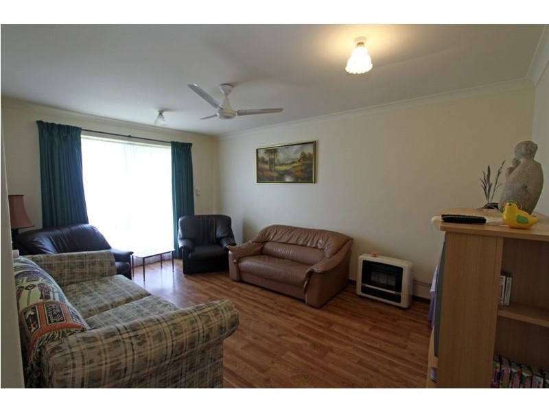 1/1a Scrivener Place, Halls Head WA 6210