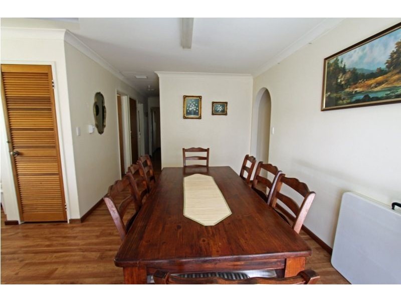 1/1a Scrivener Place, Halls Head WA 6210