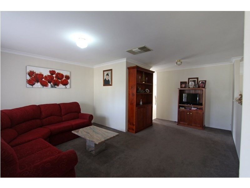 10 Laird Street, Singleton WA 6175