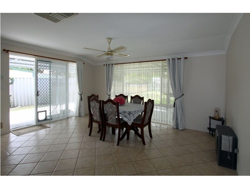 10 Laird Street, Singleton WA 6175