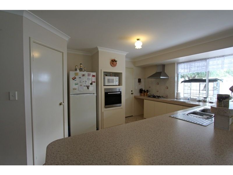 10 Laird Street, Singleton WA 6175