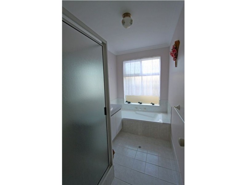 10 Laird Street, Singleton WA 6175