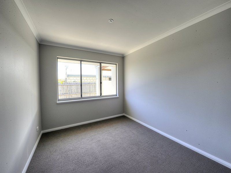 6 Wanjeep Street, Dudley Park WA 6210