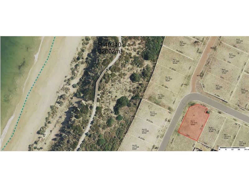 11 Seeana Pass, Halls Head WA 6210