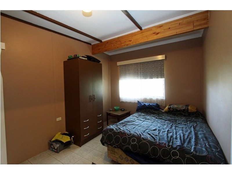 25 Wanjeep Street, Coodanup WA 6210