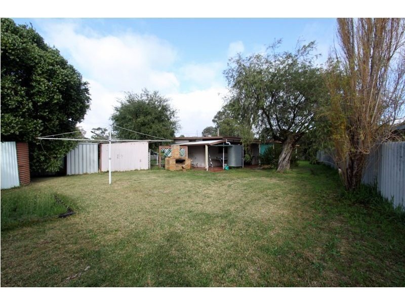 25 Wanjeep Street, Coodanup WA 6210