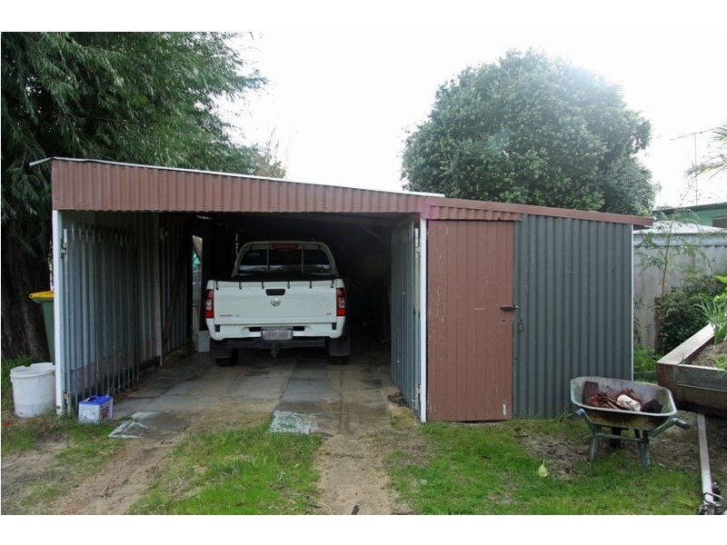 25 Wanjeep Street, Coodanup WA 6210