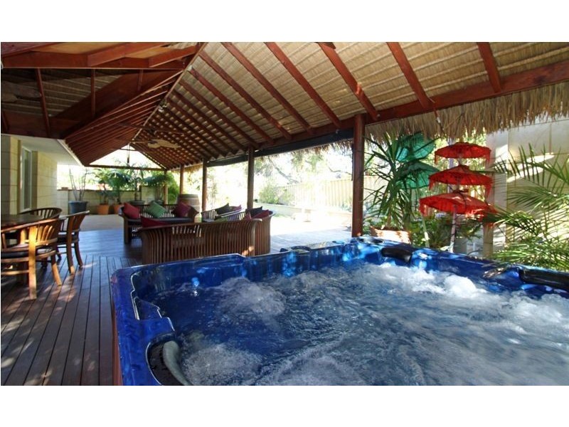 1 Kelly Street, Silver Sands WA 6210