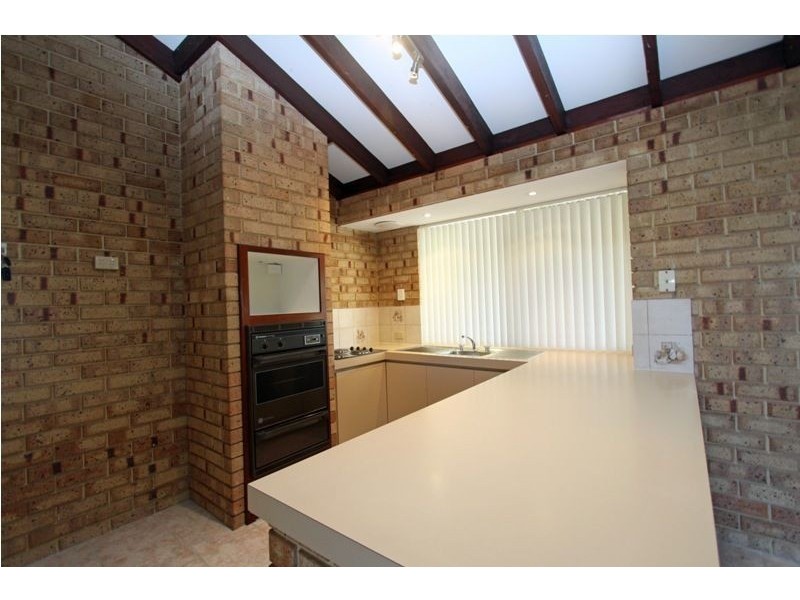 10 Saskatchewan Way, Greenfields WA 6210