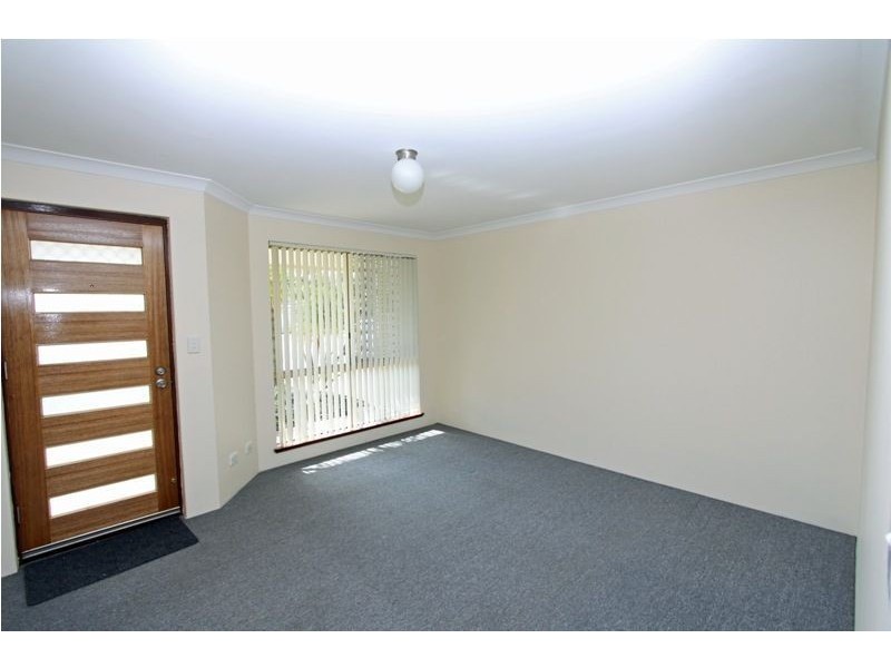 10 Saskatchewan Way, Greenfields WA 6210