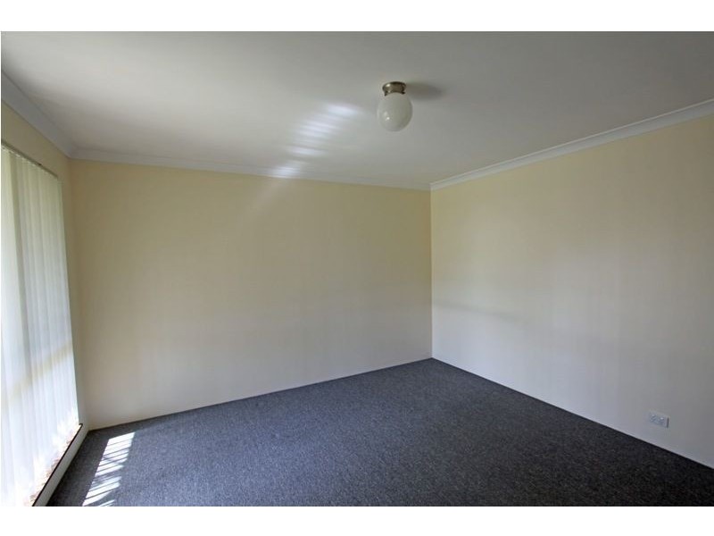 10 Saskatchewan Way, Greenfields WA 6210