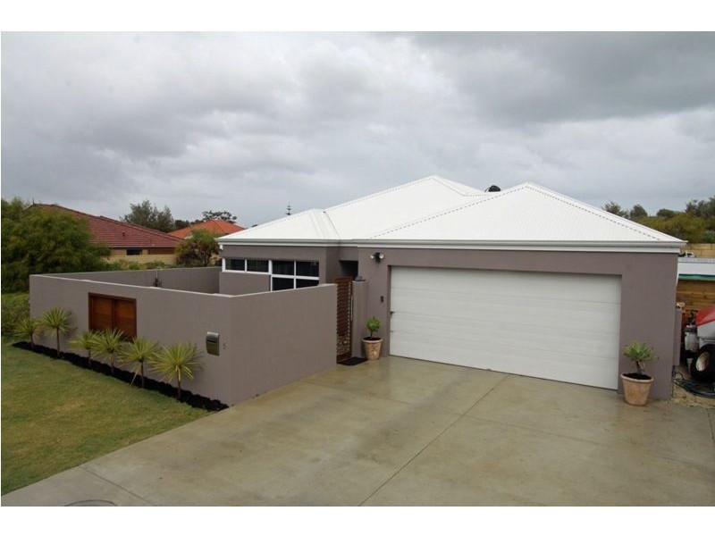 5 Agonis Way, Wannanup WA 6210