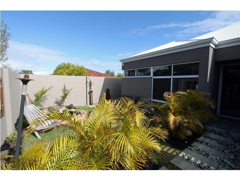 5 Agonis Way, Wannanup WA 6210